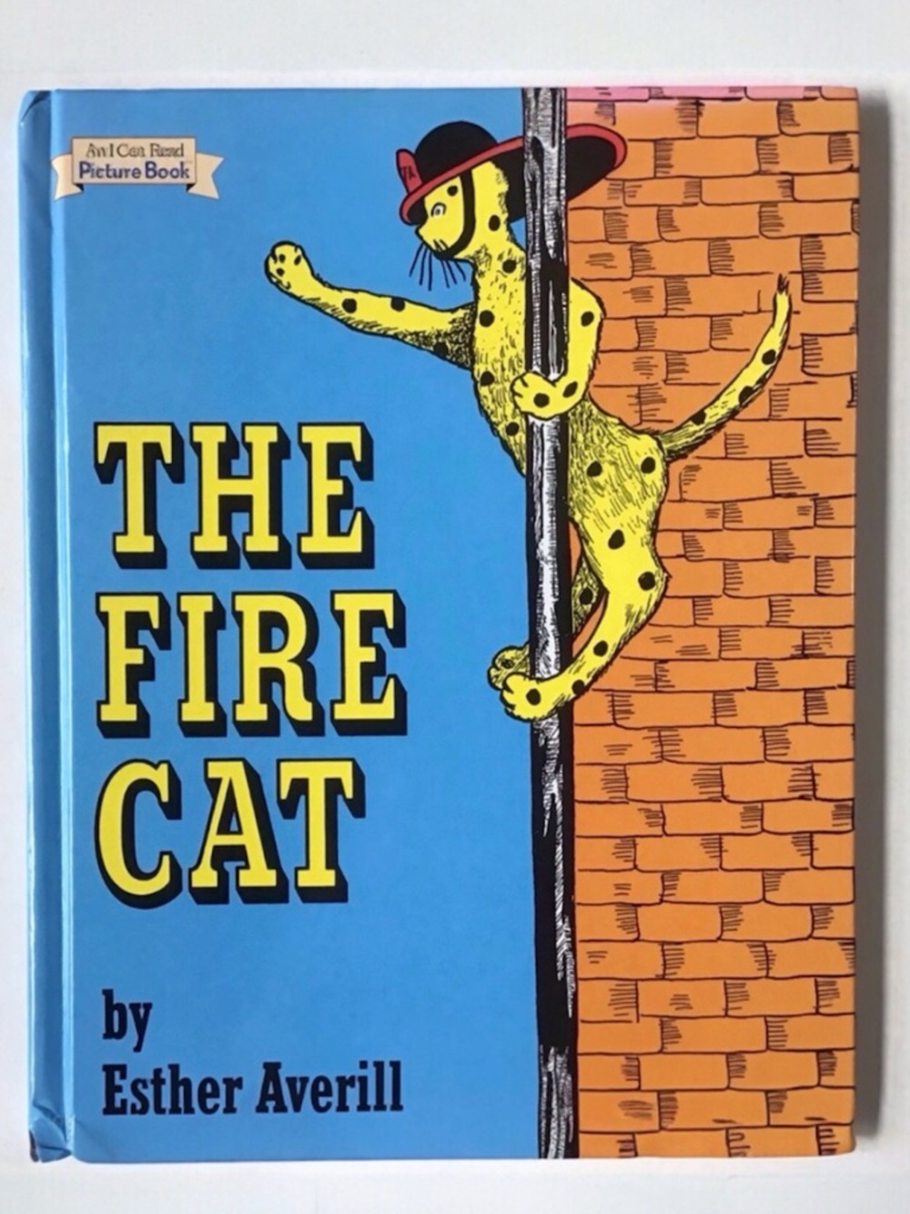The Fire Cat: Childrens Hardcover (I Can Read) Picture Book Esther Averill 2006